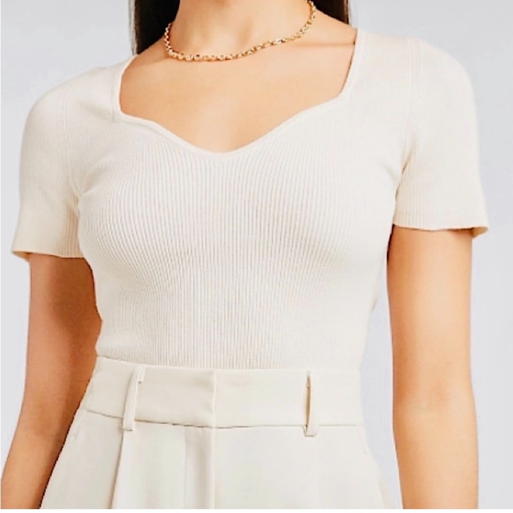Express ribbed kniit top